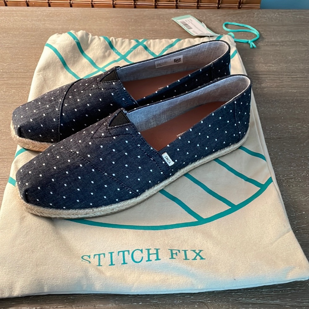 Toms Black Dot Chambray Classic Slip On -8 NWT!